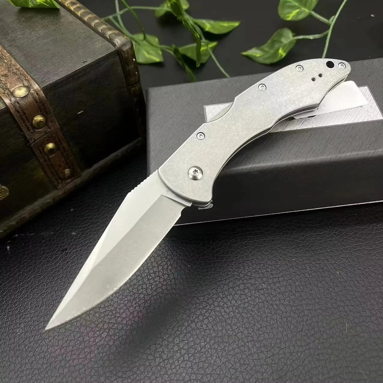 10402 Flipper Back Lock Folding Blade Knife 420 Steel Blade Camping Tactical Rescue Jackknife Outdoor Multi-purpose Tools