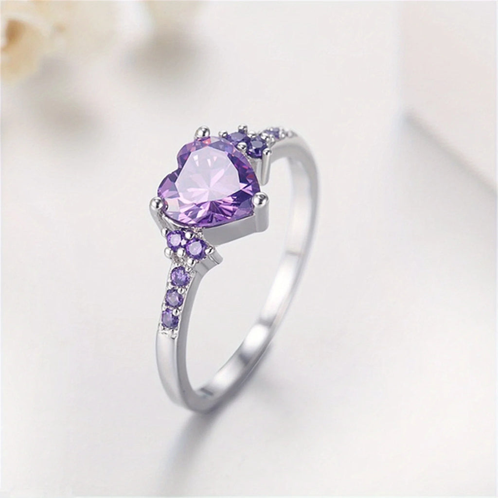 Ashionable Rings for Ladies Inlaid with Synthetic Cubic Zirconia, Heart - Shaped Wedding Ring Jewelry, A Gift for Female Friends