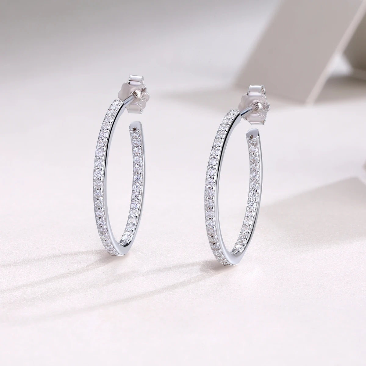 1pair Moissanite Earrings Hoop Style 925 Sterling Silver 18K Gold Plated Elegant Jewelry for Women Comes with GRA Certificate