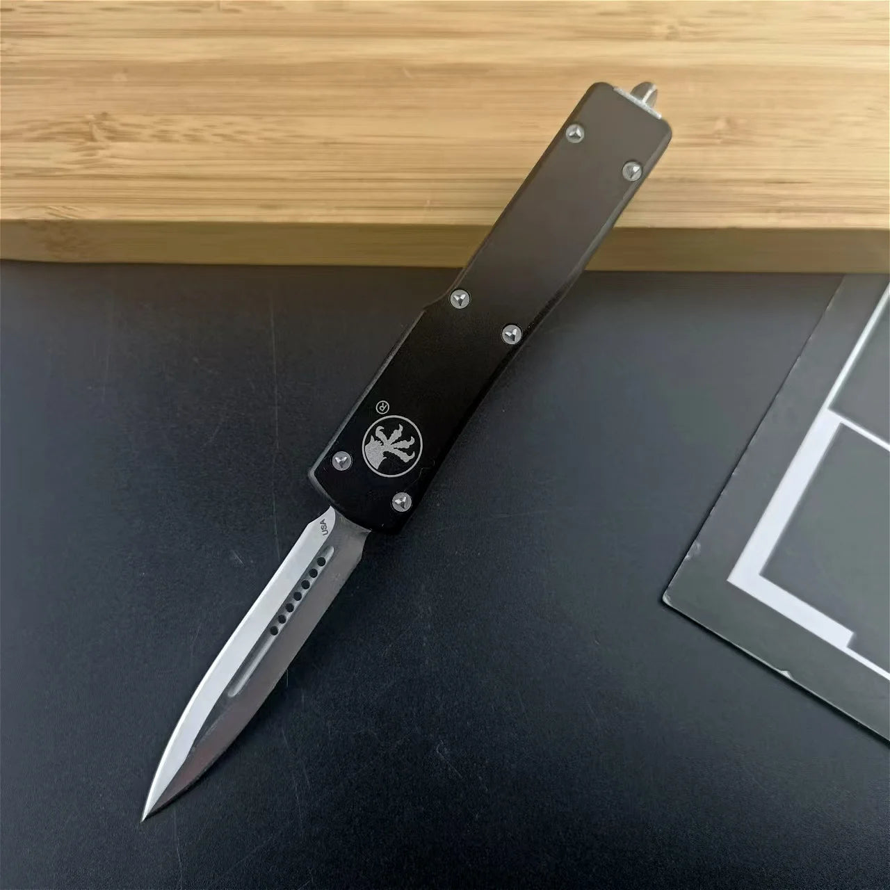 Outdoor Multi-purpose Knives, Practical Tools for Exploration, Camping, Travel, Rescue and Survival, and Men's Gift Tools