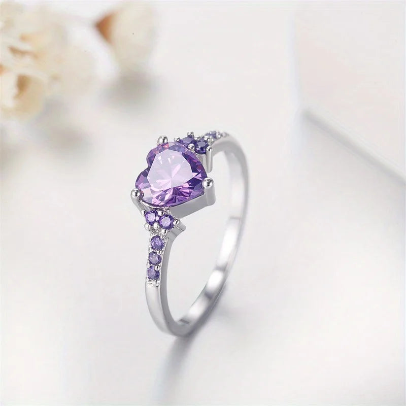 Ashionable Rings for Ladies Inlaid with Synthetic Cubic Zirconia, Heart - Shaped Wedding Ring Jewelry, A Gift for Female Friends